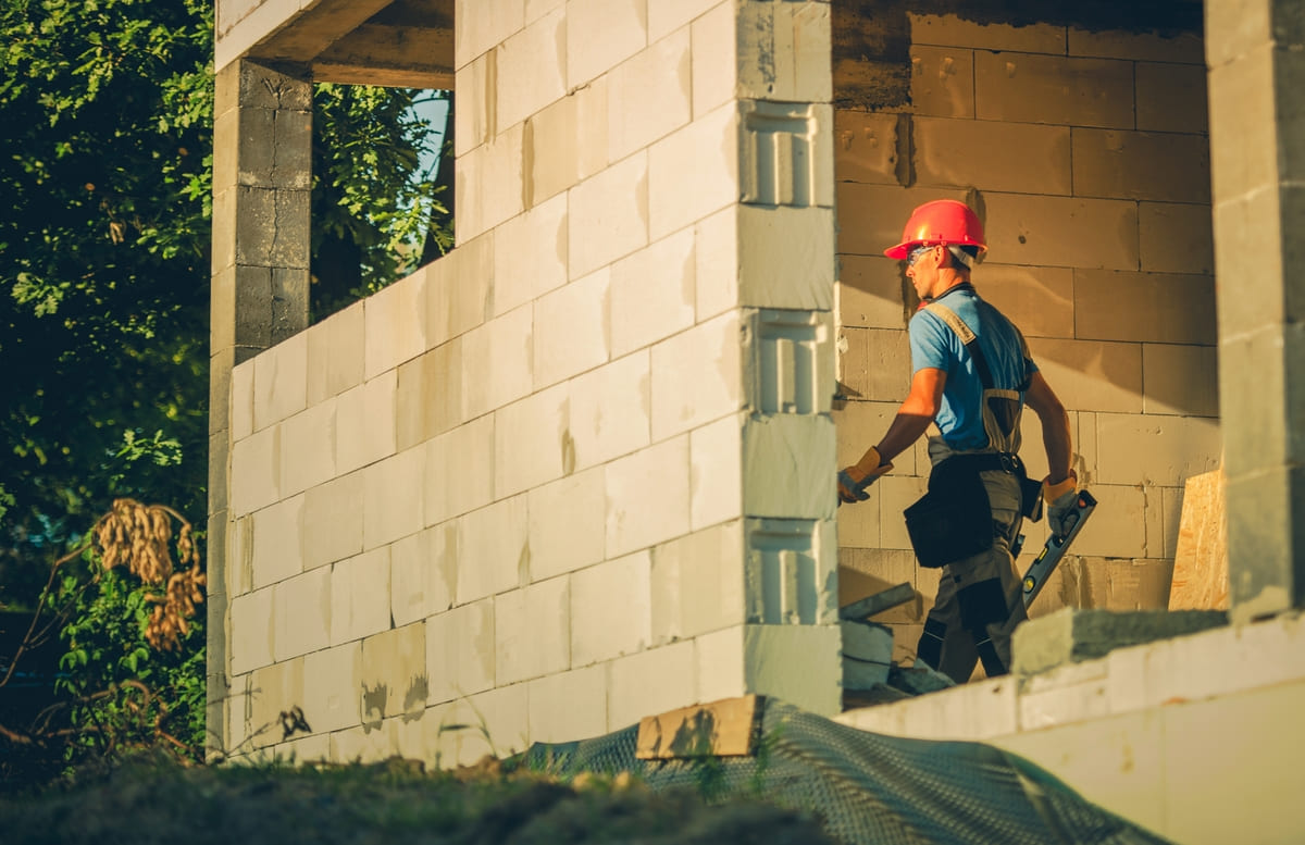 Building walls 12